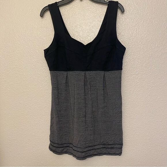 Lululemon run Tame Me Cinch Bungee Toggle Black Iris gray Tank Top size 8 - Picture 3 of 10